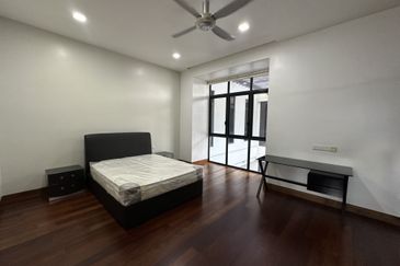 KGSAAS Golf Club, Seksyen 13