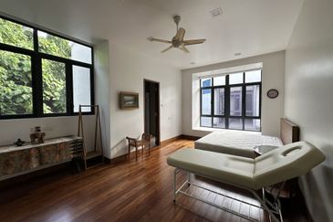 KGSAAS Golf Club, Seksyen 13