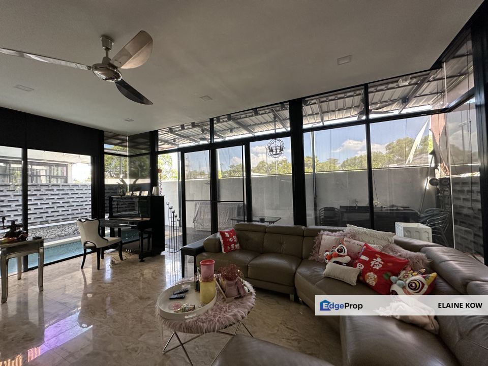 Lake edge, puchong , Selangor, Puchong