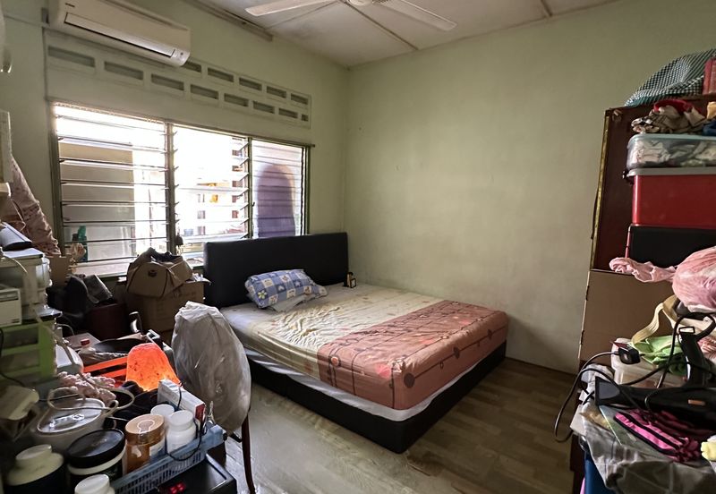 Taman Salak south, Kuala Lumpur 