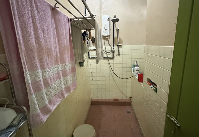 Taman Salak south, Kuala Lumpur 