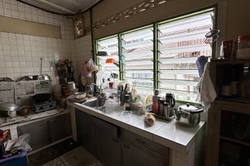 Taman Salak south, Kuala Lumpur 