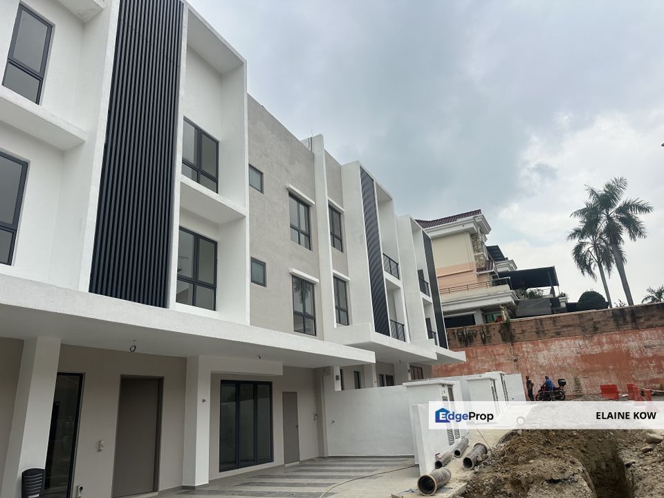 Taman naga emas, salak south Kuala Lumpur , Kuala Lumpur, Salak Selatan