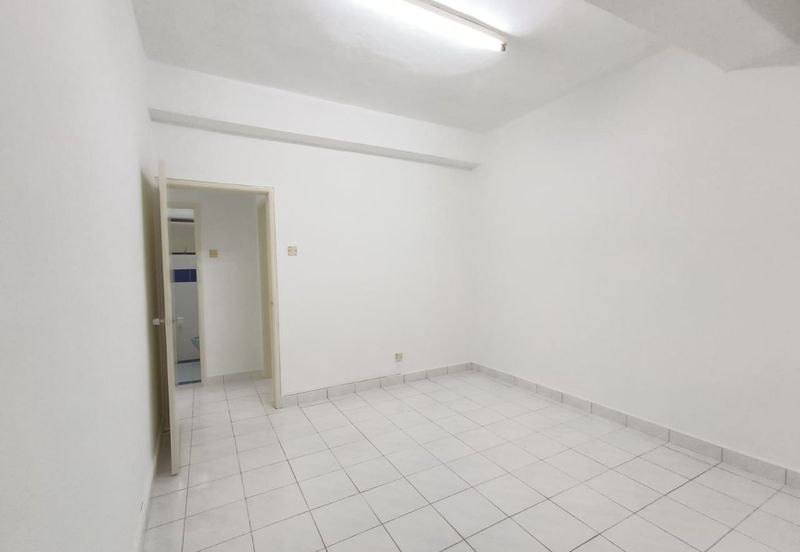 Taman Lembah Maju 600 Apartment