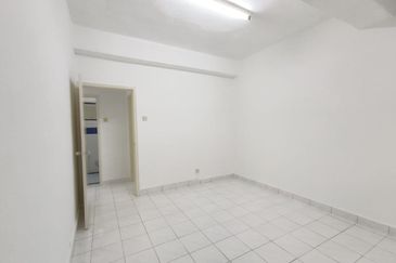 Taman Lembah Maju 600 Apartment