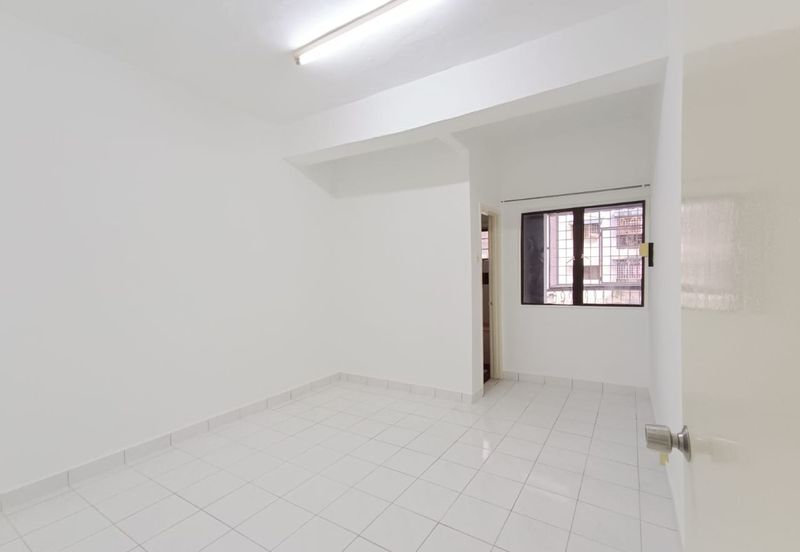 Taman Lembah Maju 600 Apartment