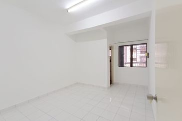 Taman Lembah Maju 600 Apartment
