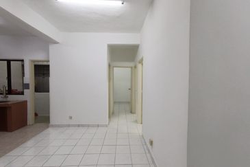 Taman Lembah Maju 600 Apartment