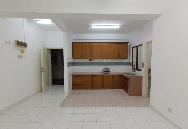 Taman Lembah Maju 600 Apartment