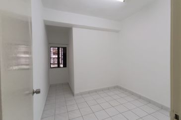 Taman Lembah Maju 600 Apartment
