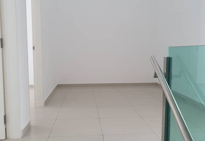 TIARA SENDAYAN (PRESINT 8)