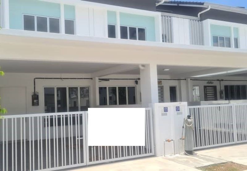 TIARA SENDAYAN (PRESINT 8)