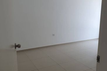 TIARA SENDAYAN (PRESINT 8)