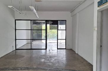 3 Storey Shop Garden Shoppe @ One City Subang Jaya