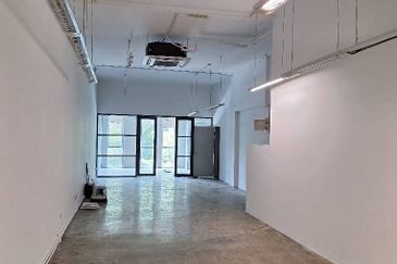 3 Storey Shop Garden Shoppe @ One City Subang Jaya