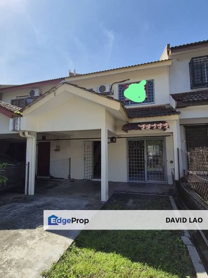 2 Storey House Taman Bukit Serdang Seri Kembangan, Selangor, Seri Kembangan