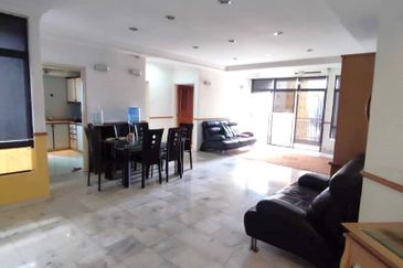 Villa Putra Condominium