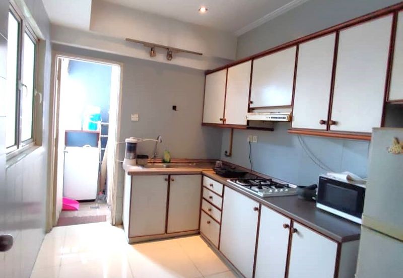 Villa Putra Condominium