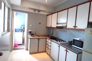 Villa Putra Condominium