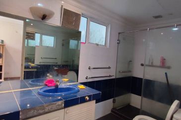 Villa Putra Condominium