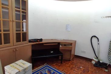 Villa Putra Condominium