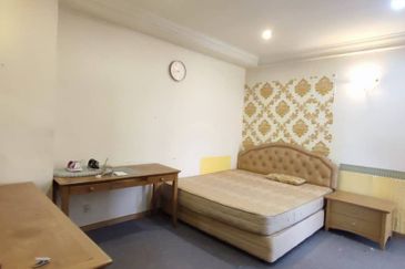 Villa Putra Condominium