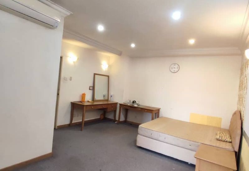 Villa Putra Condominium