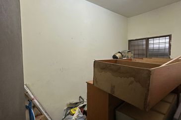 Taman Pinggiran Putra