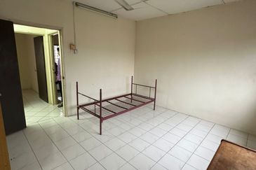 Taman Pinggiran Putra