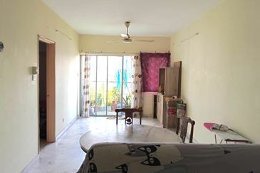 Palm Court Condominium