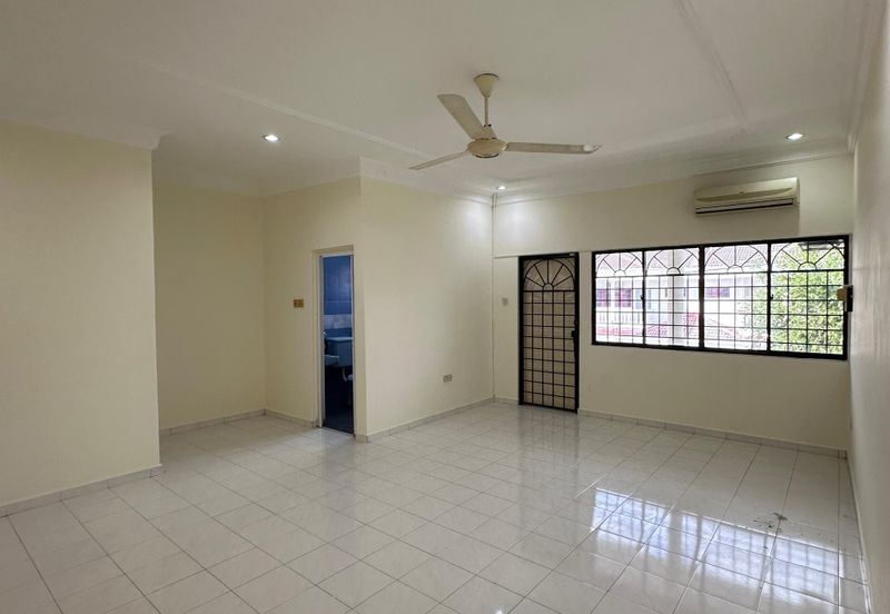 SL7, Bandar Sungai Long