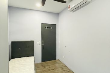 Henna Residence @ The Quartz