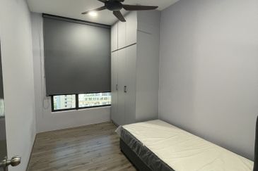 Henna Residence @ The Quartz