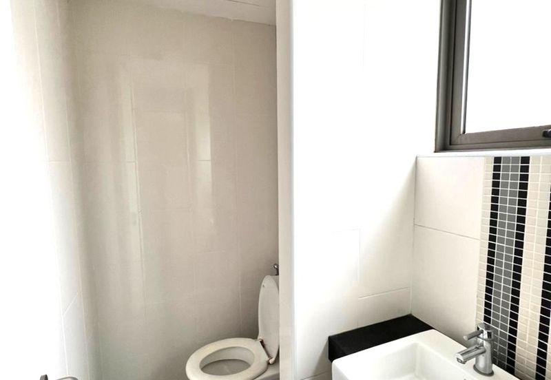 Centrio SoHo @ Pantai Hillpark