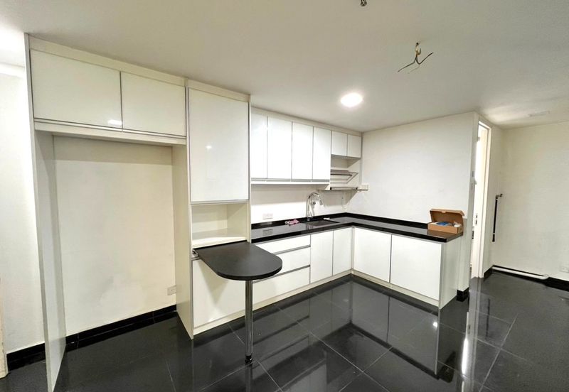 Centrio SoHo @ Pantai Hillpark