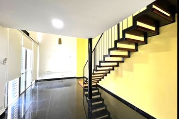 Centrio SoHo @ Pantai Hillpark