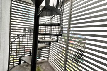 Centrio SoHo @ Pantai Hillpark