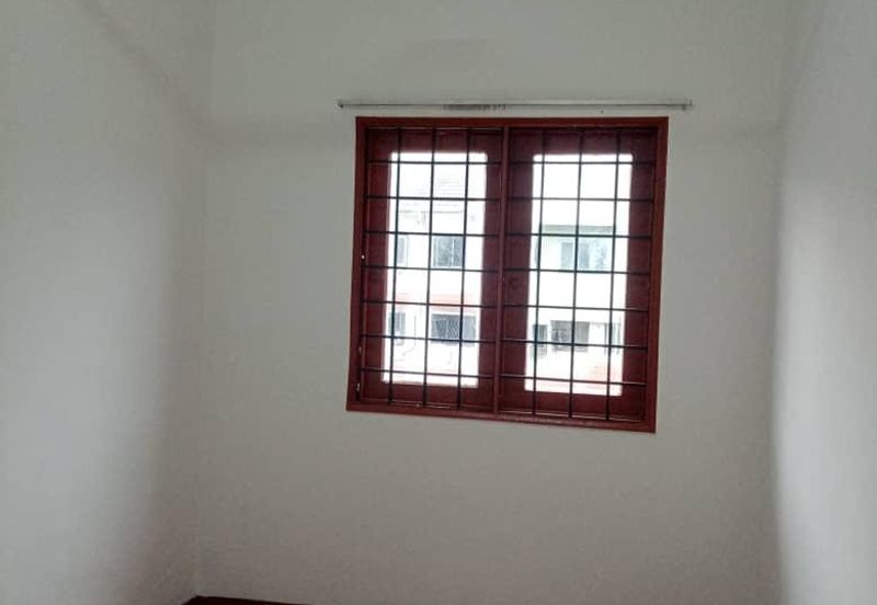 Apartment Bunga Raya