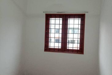 Apartment Bunga Raya