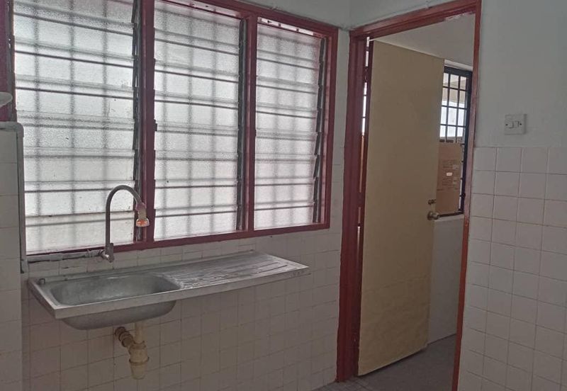 Apartment Bunga Raya