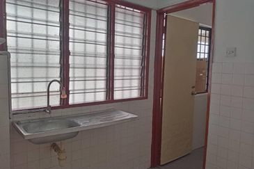 Apartment Bunga Raya