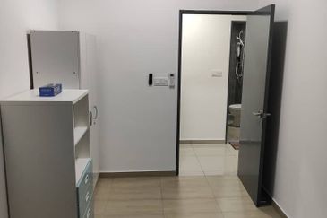 The Hipster @ Taman Desa