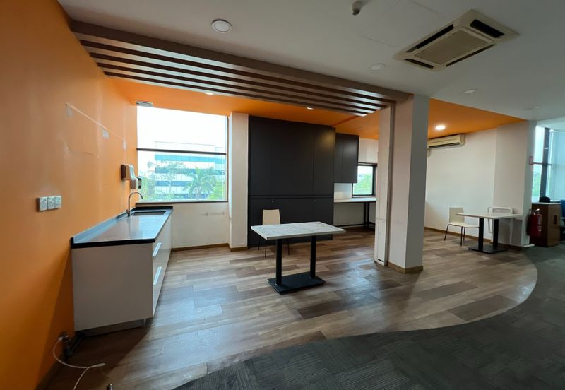 HiCom-Glenmarie Industrial Park