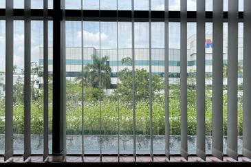 HiCom-Glenmarie Industrial Park