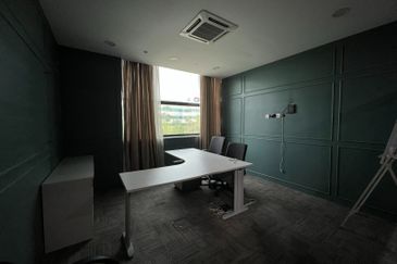 HiCom-Glenmarie Industrial Park