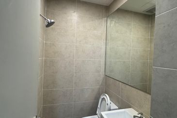 KL Gateway Premium Residence