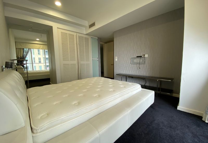 Hampshire Park Condominium