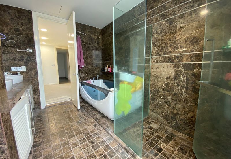 Hampshire Park Condominium