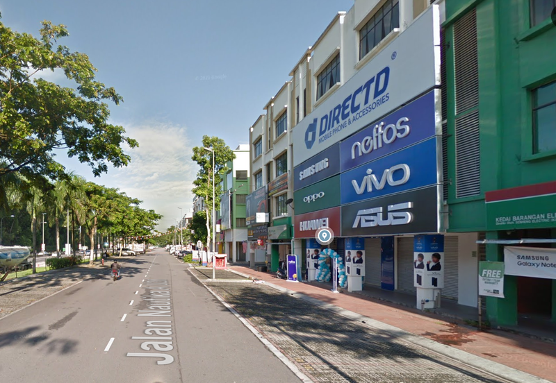 Mainroad fronting 4 storey shop-office