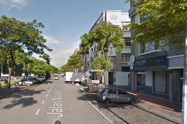 Mainroad fronting 4 storey shop-office